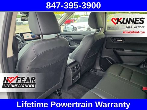 Used 2025 Nissan Rogue SL w/ SL Premium Package FWD image 26