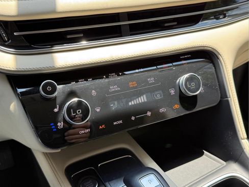 Used 2023 INFINITI QX60 Luxe FWD image 19