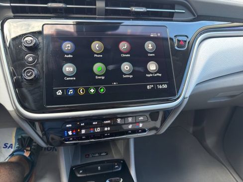 Used 2023 Chevrolet Bolt EUV Premier FWD image 15