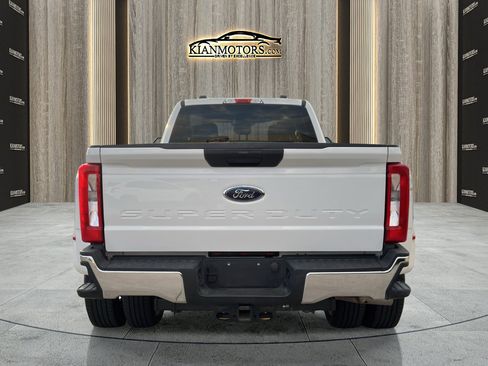 Used 2024 Ford F350 XLT image 11