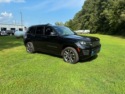 Used 2023 Jeep Grand Cherokee Overland w/ Luxury Tech Group IV