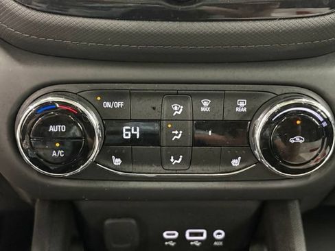 Used 2021 Chevrolet TrailBlazer LT w/ Sun and Liftgate Package FWD image 28