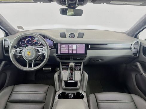 Used 2021 Porsche Cayenne GTS AWD/4WD image 16