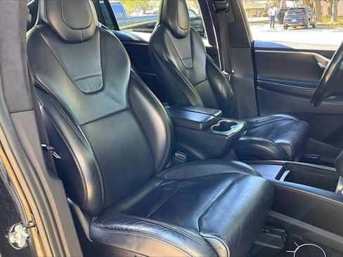 Used 2017 Tesla Model X 90D image 26