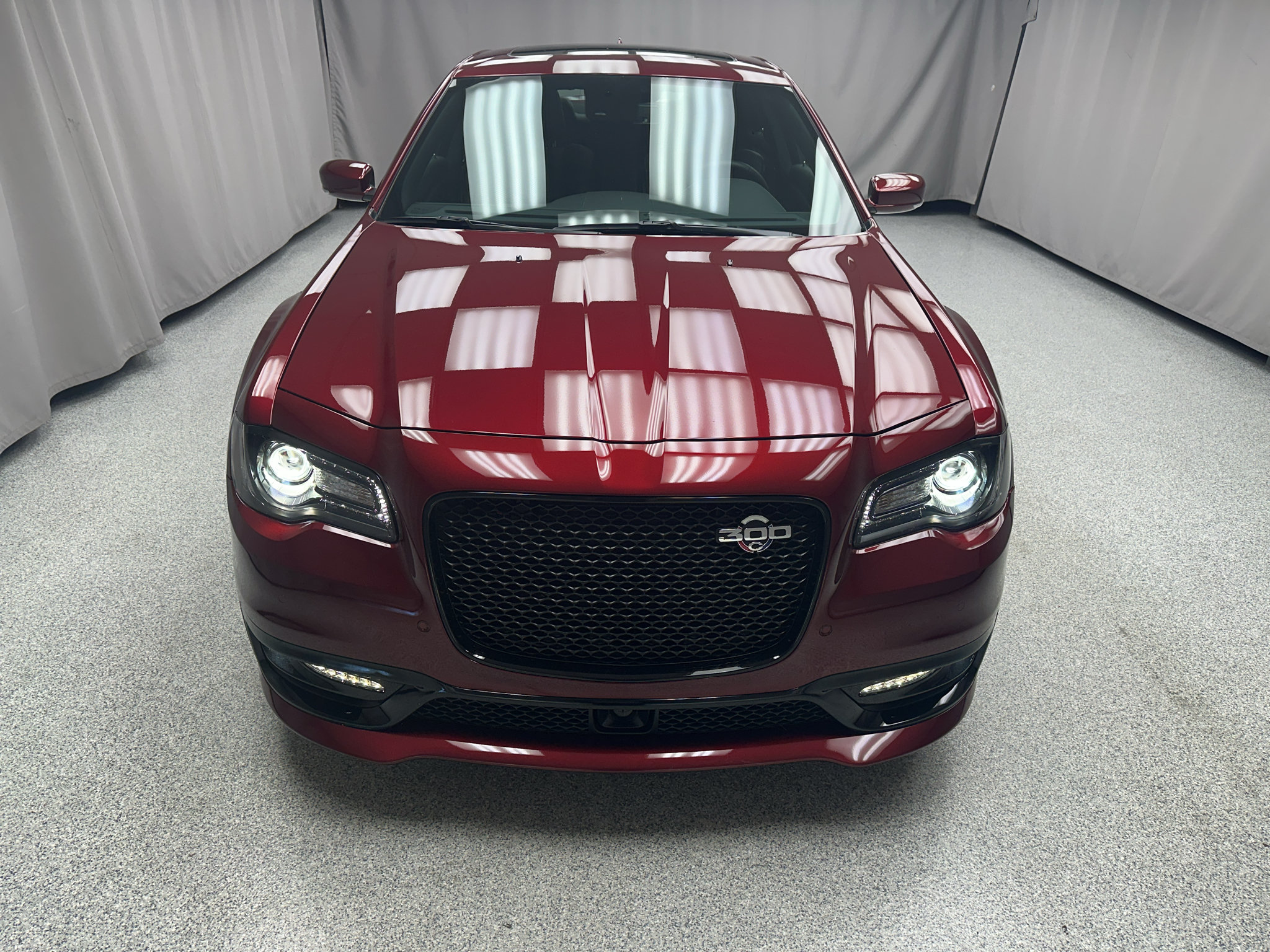 Used 2023 Chrysler 300 C RWD image 6