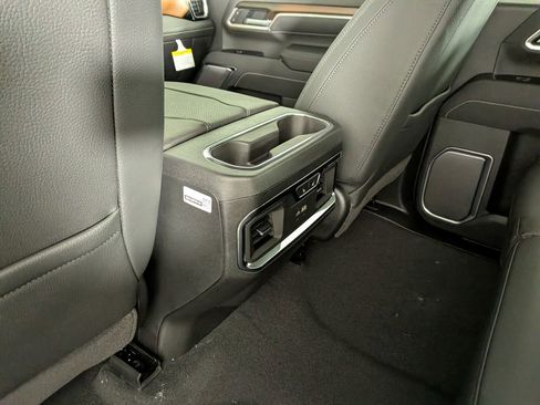 New 2026 GMC Sierra 3500 Denali AWD/4WD image 31