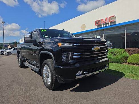 Used 2023 Chevrolet Silverado 3500 High Country w/ Z71 Off-Road Package AWD/4WD image 1