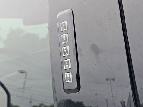 Used 2024 Ford F450 Lariat w/ Lariat Ultimate Package AWD/4WD image 11
