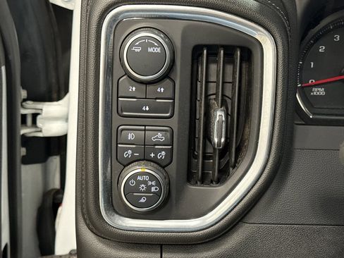 Used 2022 Chevrolet Silverado 2500 LT w/ All Star Edition image 12