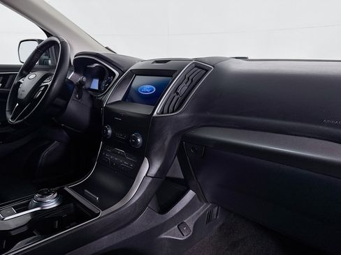 Used 2020 Ford Edge SEL image 29