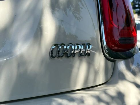 Used 2019 MINI Cooper 2-Door Hardtop FWD image 25