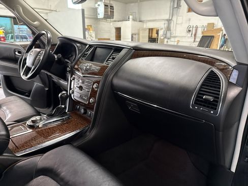 Used 2020 Nissan Armada SL image 59