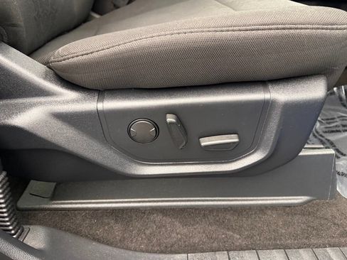 Used 2019 Ford F150 XLT w/ Equipment Group 302A Luxury AWD/4WD image 70