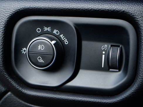 Used 2021 RAM 2500 Big Horn w/ Level B Equipment Group image 22