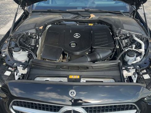 Used 2024 Mercedes-Benz C 300 Sedan image 8