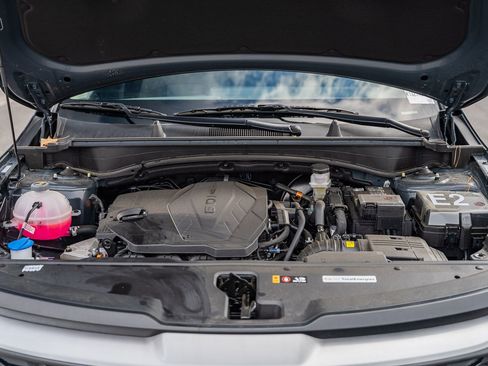 Used 2025 Kia Sportage LX image 20