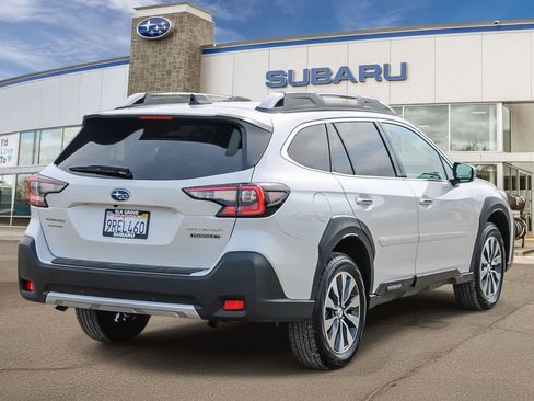 Used 2025 Subaru Outback Touring XT image 4