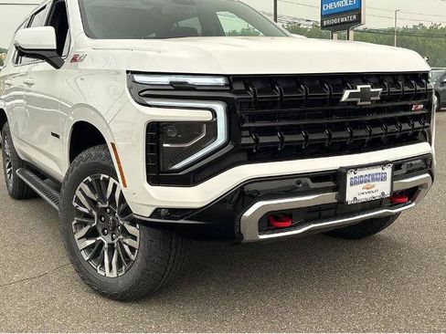 New 2026 Chevrolet Tahoe Z71 w/ Comfort Package AWD/4WD image 2