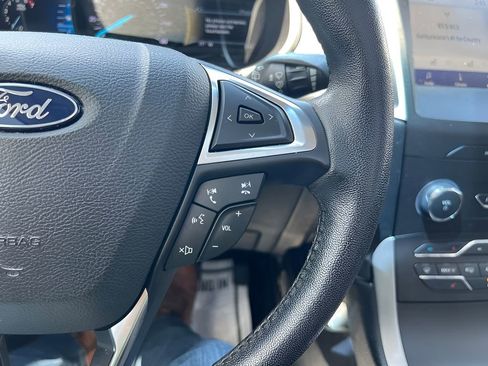 Used 2019 Ford Edge SEL w/ Equipment Group 201A FWD image 28
