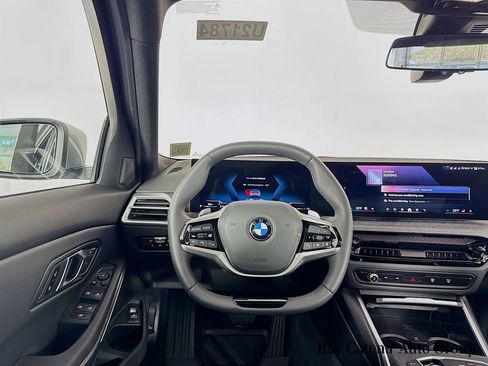 Used 2025 BMW 330i xDrive Sedan w/ Premium Package AWD/4WD image 23