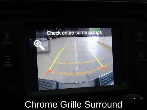 Used 2021 RAM 2500 Tradesman w/ Chrome Appearance Group image 8