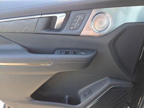 New 2026 Buick Enclave Avenir image 37