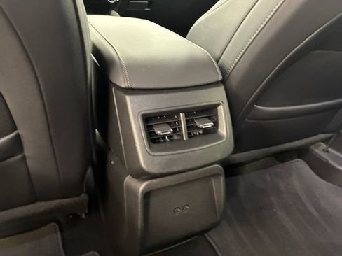 Certified 2025 Chevrolet Equinox EV LT w/ Convenience Package FWD image 19