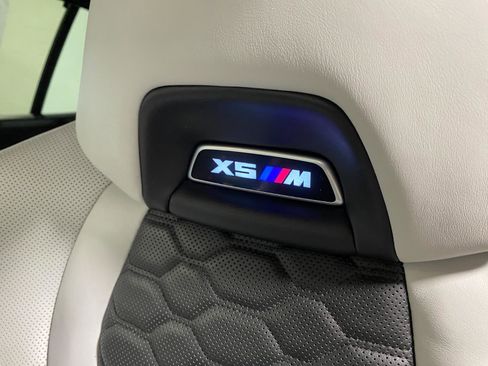 Used 2021 BMW X5 M w/ Competition Package image 11
