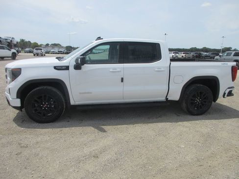 New 2026 GMC Sierra 1500 Elevation w/ Elevation Premium Package AWD/4WD image 9