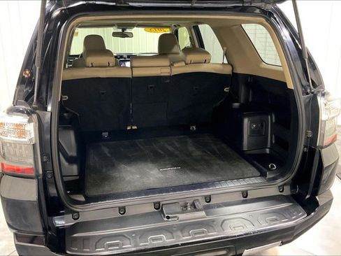 Used 2015 Toyota 4Runner SR5 image 36