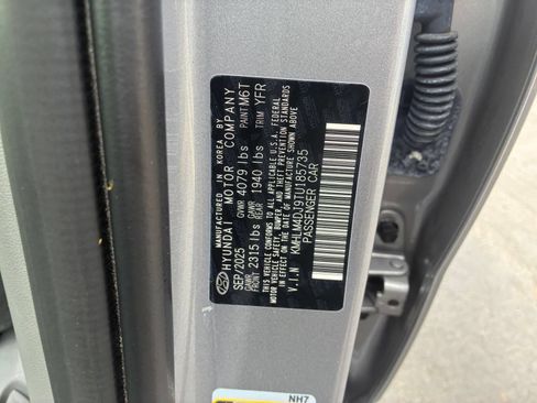 Used 2026 Hyundai Elantra Hybrid FWD image 27