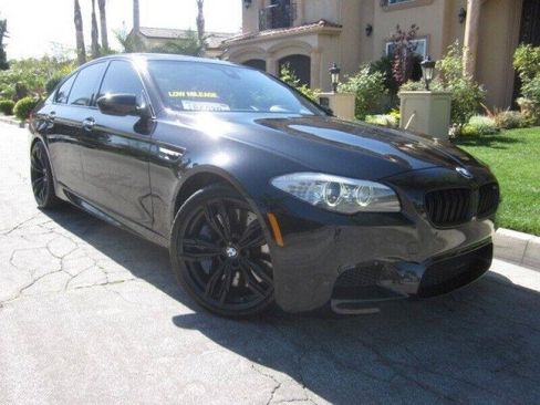 Used 2013 BMW M5 RWD image 6