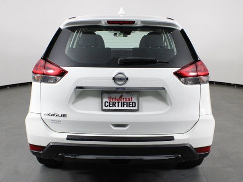 Certified 2019 Nissan Rogue S FWD image 11