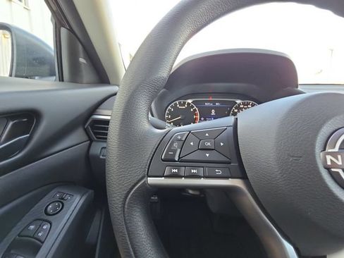 New 2026 Nissan Altima 2.5 SV FWD image 12