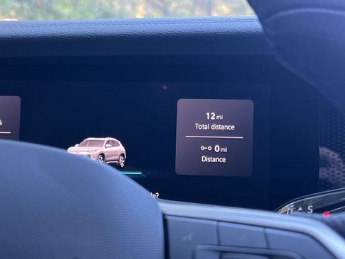 New 2026 Volkswagen Tiguan SE R-Line image 15