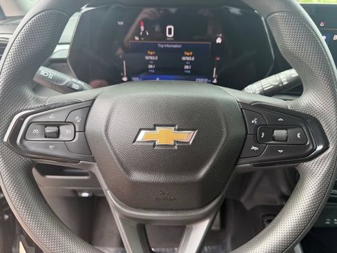 Used 2024 Chevrolet TrailBlazer LS FWD image 21
