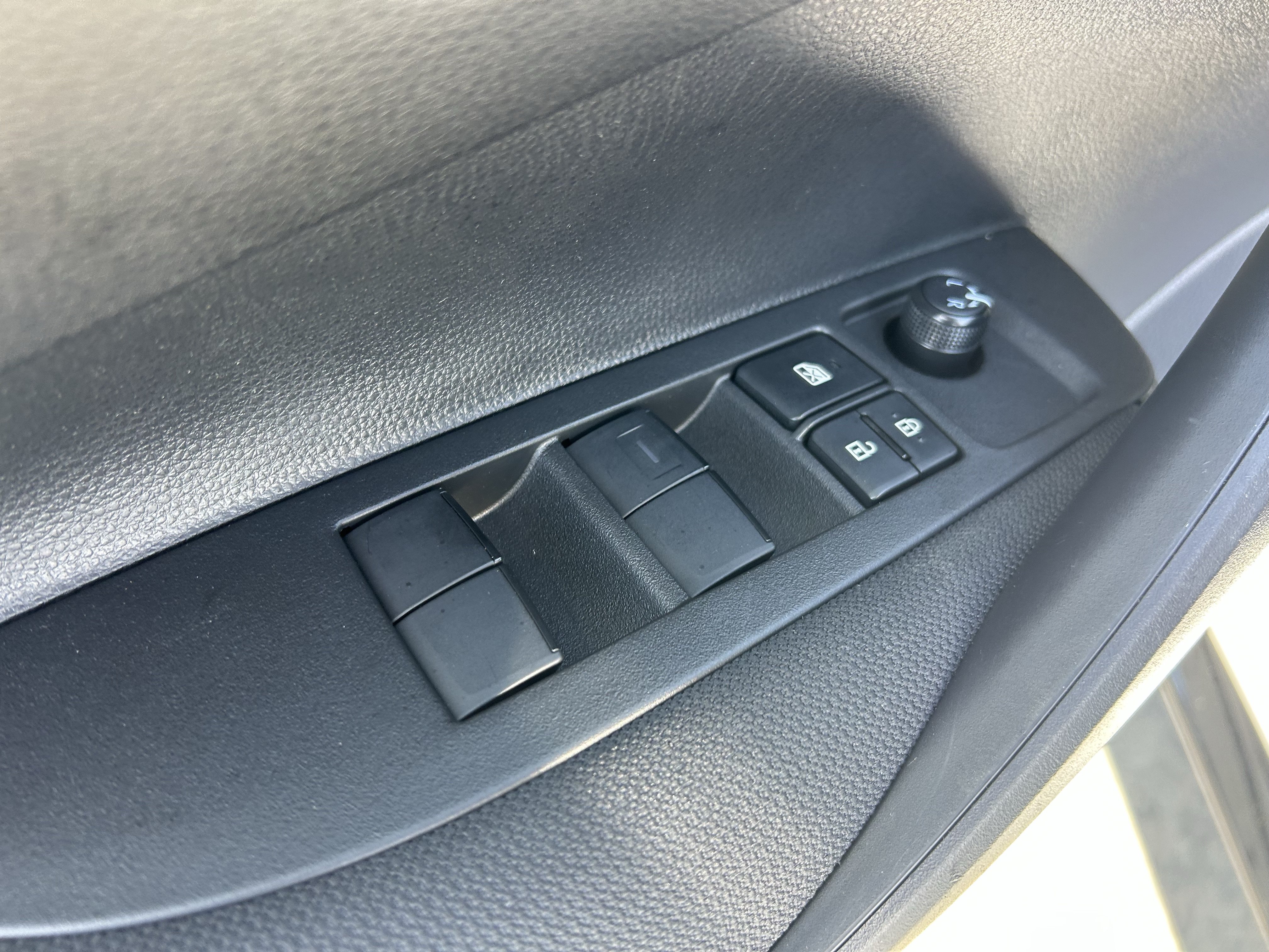Certified 2026 Toyota Corolla SE w/ SE Package FWD image 17