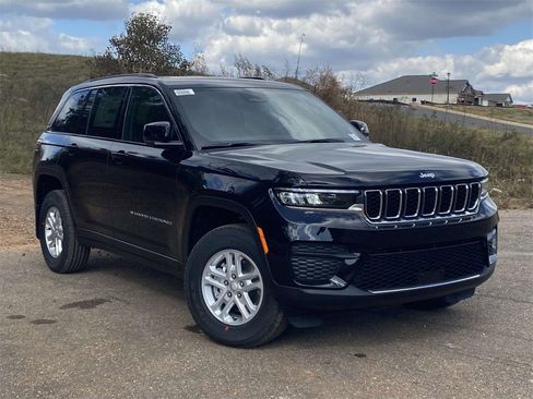 New 2025 Jeep Grand Cherokee Laredo image 31