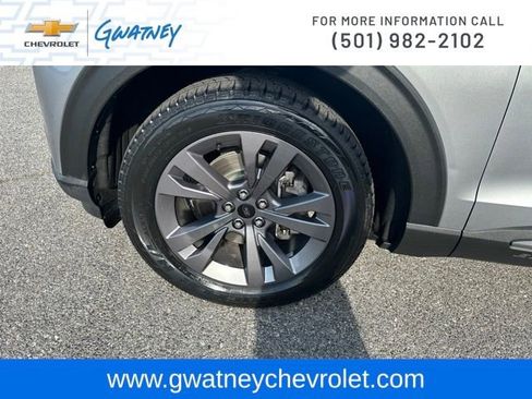 Used 2022 Ford Explorer XLT w/ Equipment Group 202A AWD/4WD image 9