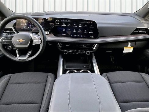 New 2026 Chevrolet Tahoe LS image 2