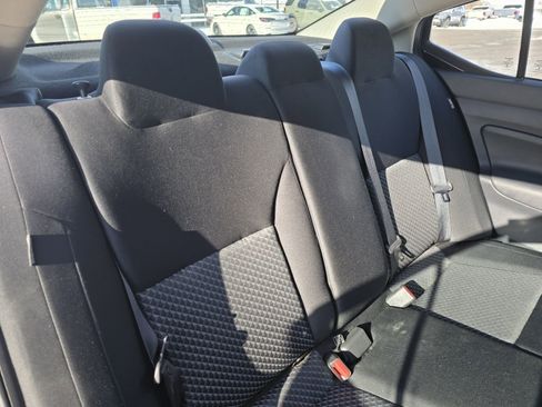Used 2022 Nissan Versa S image 16