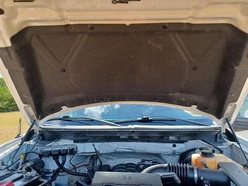 Used 2013 Ford F150 Lariat w/ Mid Equipment Group image 31