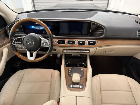 Used 2022 Mercedes-Benz GLS 450 4MATIC image 14