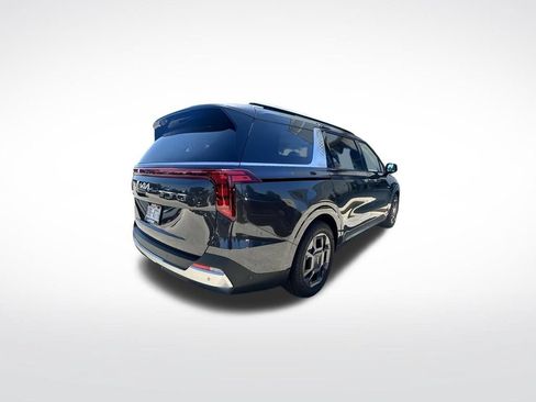 Used 2026 Kia Carnival SX FWD image 11