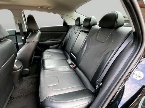 Used 2021 Hyundai Elantra Limited w/ Cargo Package FWD image 16