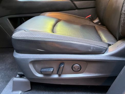 Used 2022 Nissan Pathfinder SL w/ Cargo Package image 15