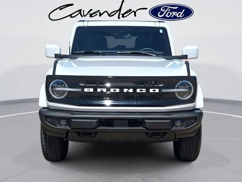 New 2026 Ford Bronco Outer Banks image 2