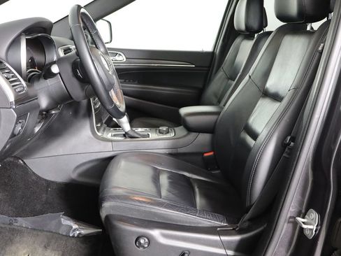 Used 2018 Jeep Grand Cherokee Limited AWD/4WD image 14