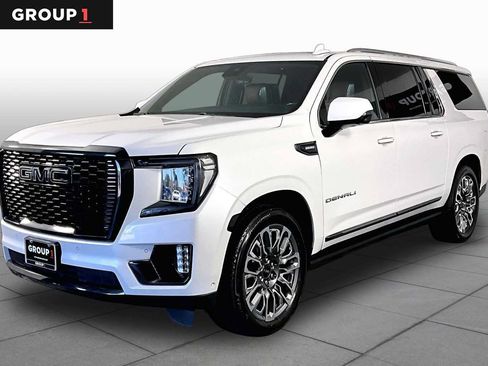 Used 2023 GMC Yukon XL Denali Ultimate AWD/4WD image 1
