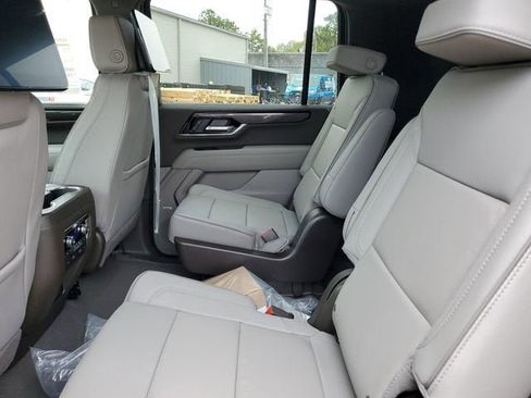 New 2026 GMC Yukon XL Elevation w/ Elevation Premium Package image 11